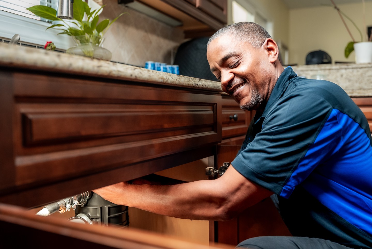 From a leaky faucet to under the sink, we’ll find the source of your residential plumbing problems and fix ‘em fast. #leak #waterleak #plumbingrepair #savannahga